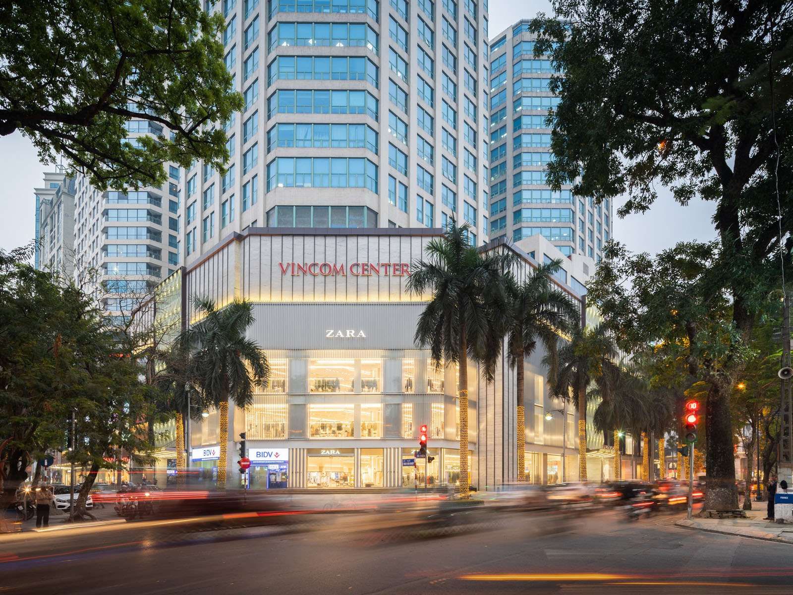 Trung tâm Thương mại Vincom Bà Triệu: Địa Điểm Mua Sắm Sầm Uất Ở Hà Nội
