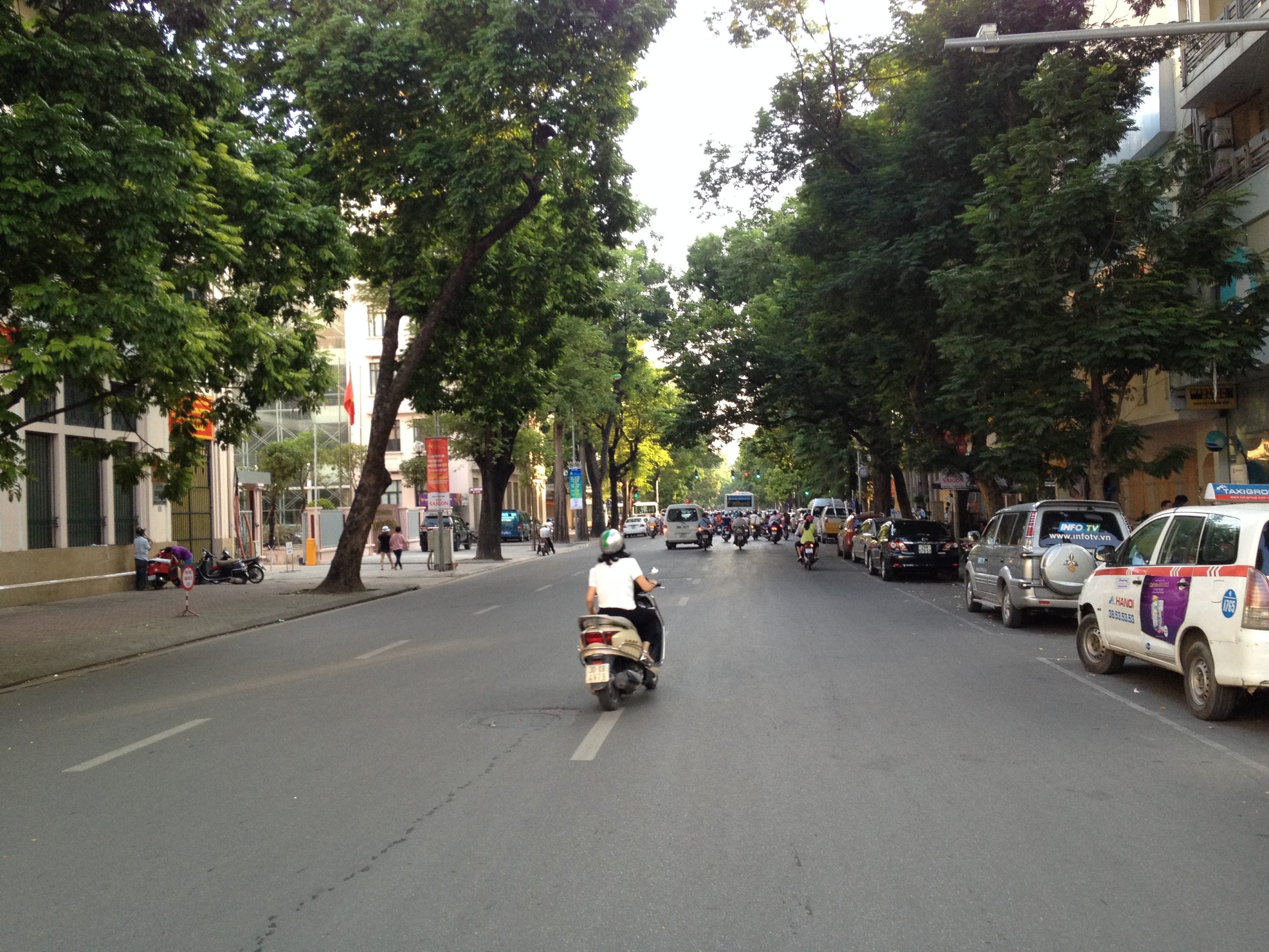 Khám Phá Phố Ngô Quyền: Trung Tâm Lịch Sử và Vẻ Đẹp Hà Nội