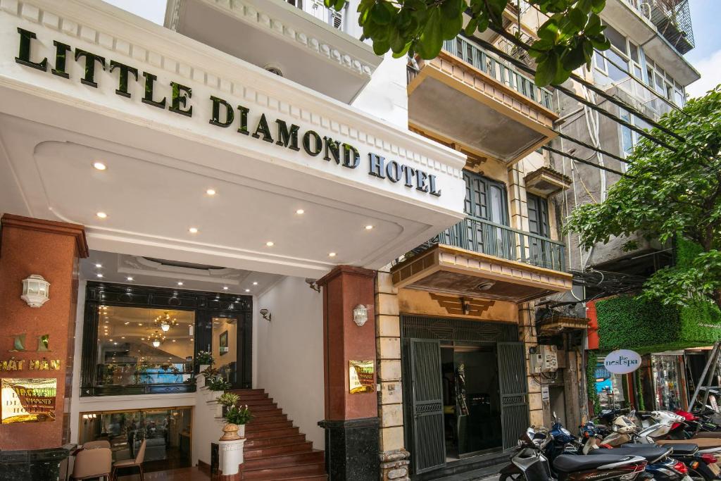 Review Hanoi Diamond Hotel: Khám Phá Một Điểm Dừng Lý Tưởng Cho Mọi Du Khách