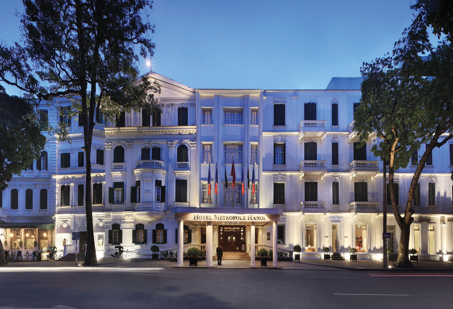 Review Hanoi Golden Lake Hotel: Khám Phá Kỳ Quan Đẹp Nhất Hà Nội
