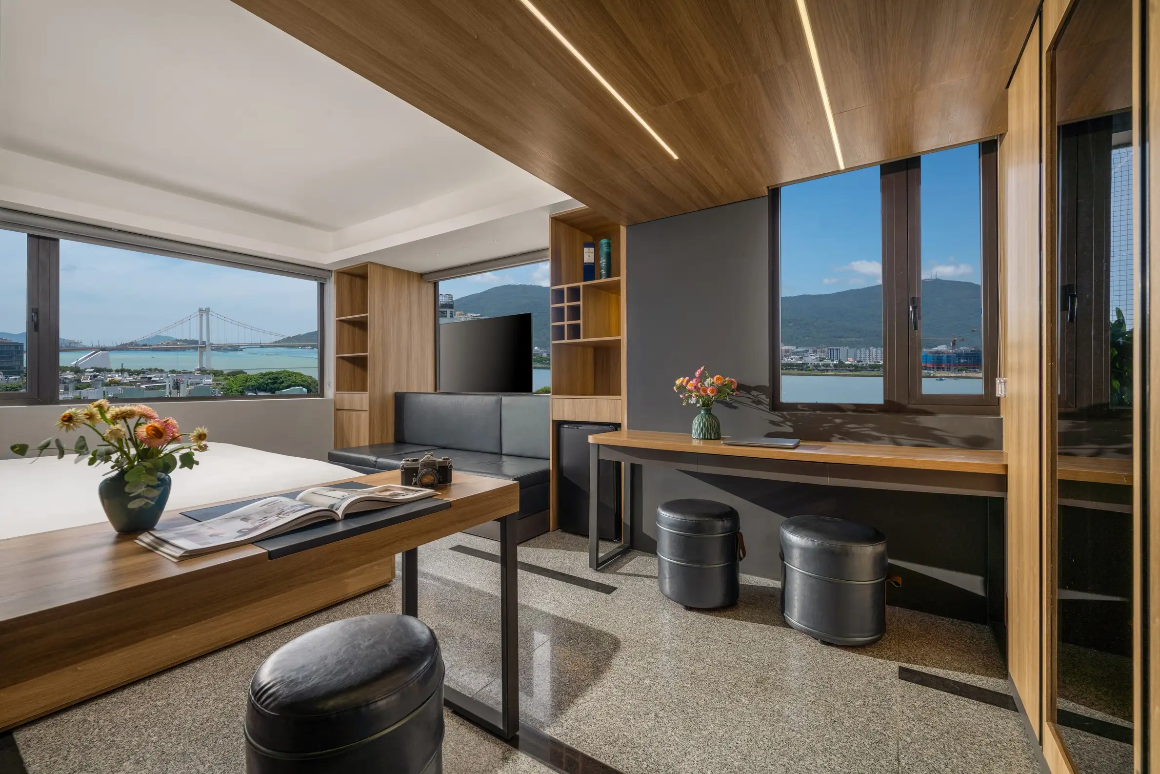 Rest Hotel: Khách Sạn Có View Xem Pháo Hoa Đà Nẵng