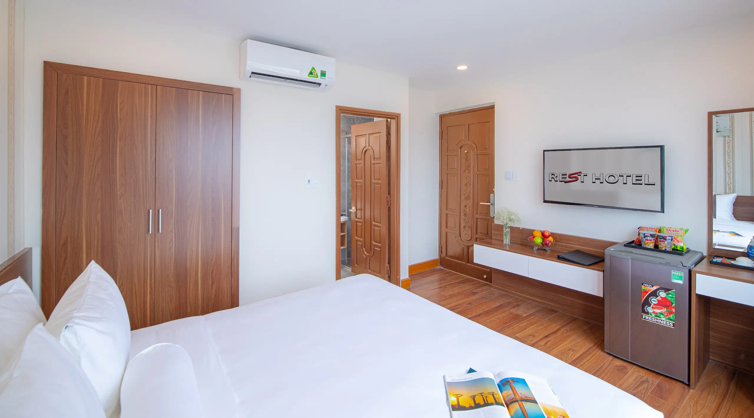Rest Hotel: Khách Sạn Có View Xem Pháo Hoa Đà Nẵng